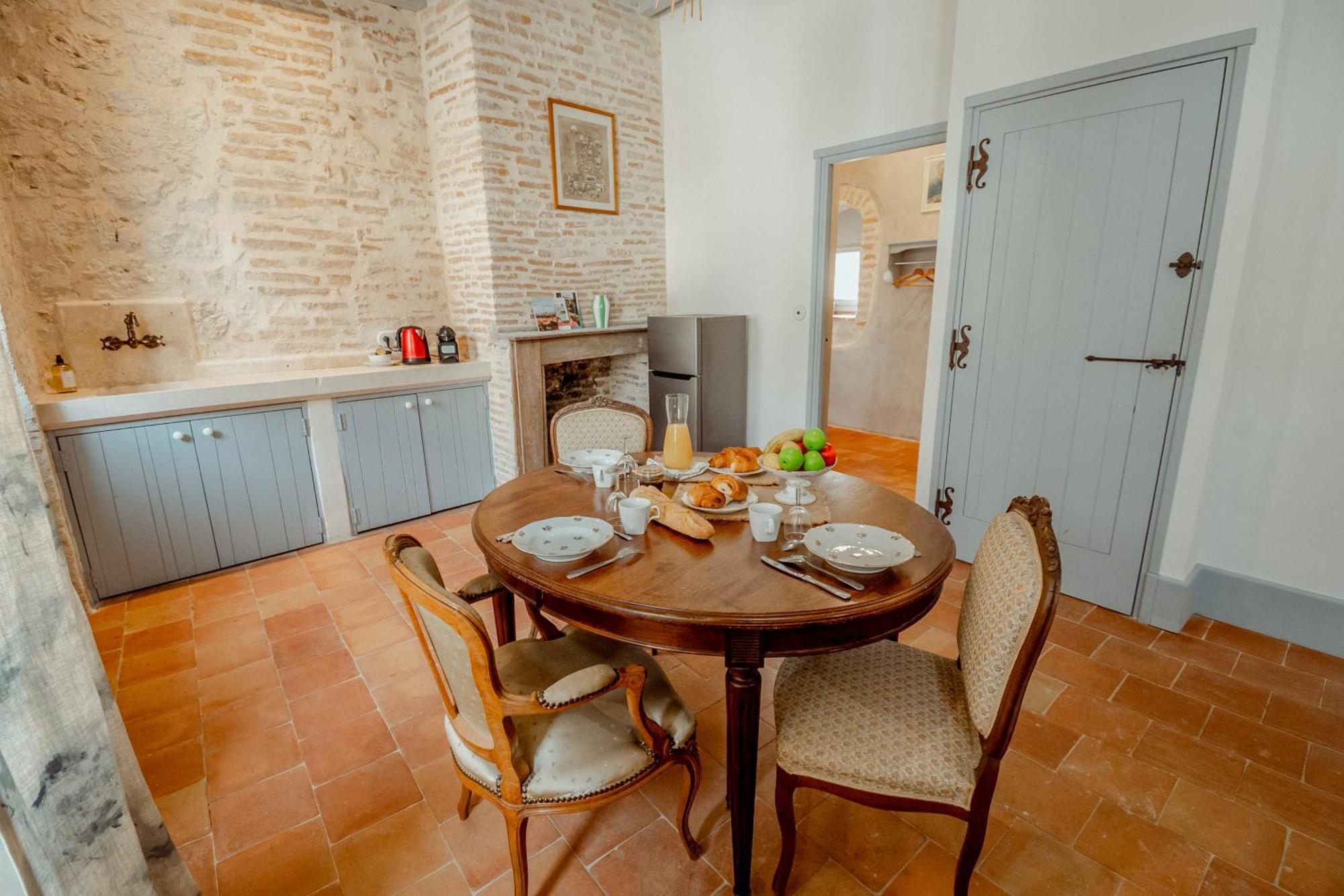 La Chambre Bleue Lauzerte Ngoại thất bức ảnh