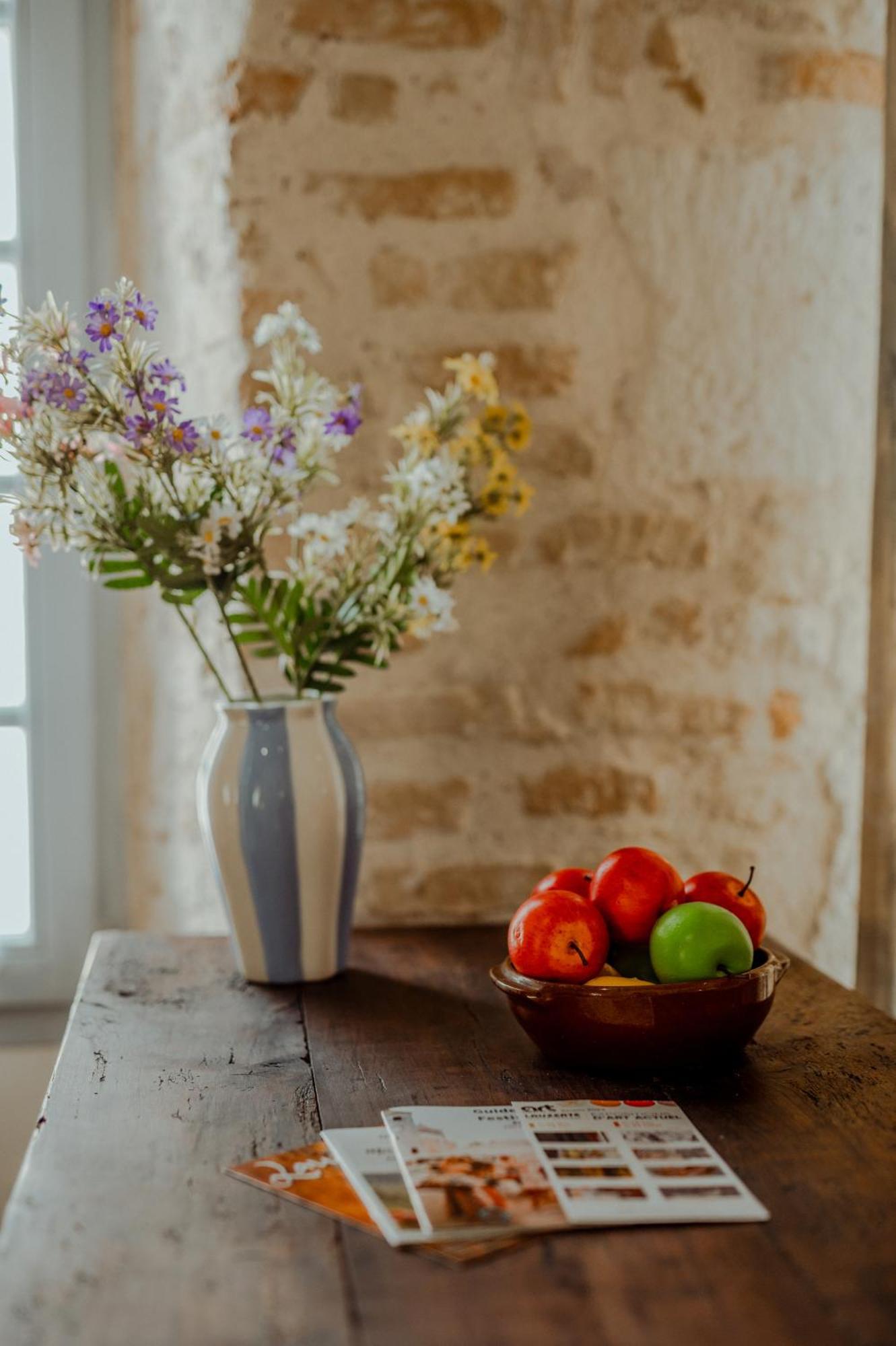 La Chambre Bleue Lauzerte Ngoại thất bức ảnh